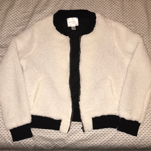 Tilly's Jackets & Blazers - Tilly’s White with Black Trim Sherpa Zip Up Jacket